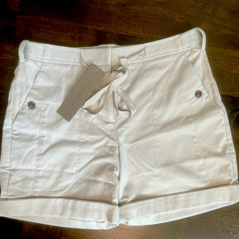 Halston Heritage khaki shorts New size 4 with tags
